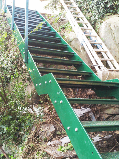 External straight steel staircase design